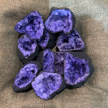 Load image into Gallery viewer, Dyed Quartz Black Geode with Purple Center (3"-5") (G3)