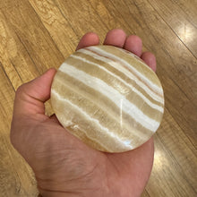 Load image into Gallery viewer, Polished Onyx Bowl - 4"