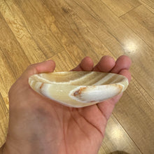 Load image into Gallery viewer, Polished Onyx Bowl - 4"