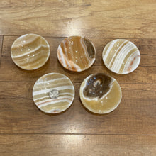 Load image into Gallery viewer, Polished Onyx Bowl - 4"
