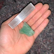 Load image into Gallery viewer, Charged Green Calcite Single Stone