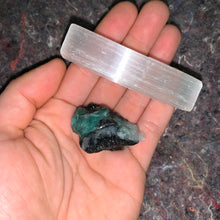 Load image into Gallery viewer, Charged Emerald Single Stone