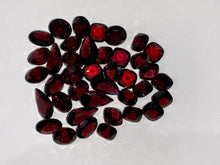 Load image into Gallery viewer, Faceted Garnet - Mixed Sizes (10 Carat Lot)