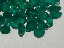 Load image into Gallery viewer, Faceted Green Onyx - Mixed Sizes (10 Carat Lot)