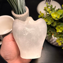 Load image into Gallery viewer, Selenite Angel (White)