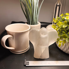Load image into Gallery viewer, Selenite Angel (White)