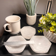Load image into Gallery viewer, 6 Sided Selenite Bowl
