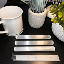 Load image into Gallery viewer, Selenite Massage Wand