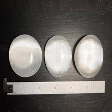 Load image into Gallery viewer, Selenite Palm Stones (2.5-3 inches)