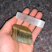 Load image into Gallery viewer, Charged Gold/Blue Tiger Eye Single Stone