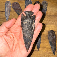 Load image into Gallery viewer, Jasper Arrowhead - 4 in
