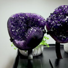 Load and play video in Gallery viewer, Amethyst Druze on Custom Metal Stand Size 7 (7-8 lb) High End Specimen
