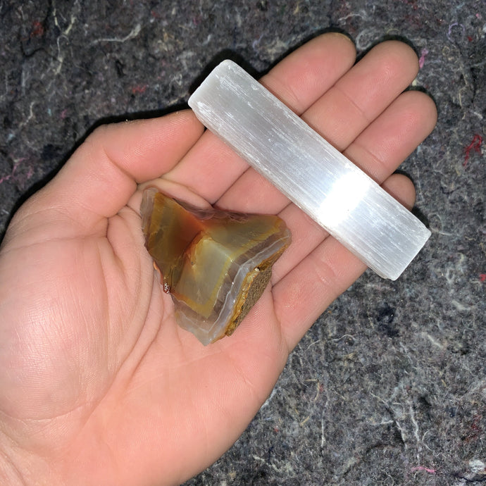 Charged Agate Single Stone