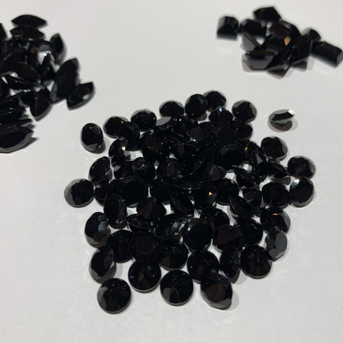 Faceted Black Spinel - Mixed Sizes (10 Carat Lot)